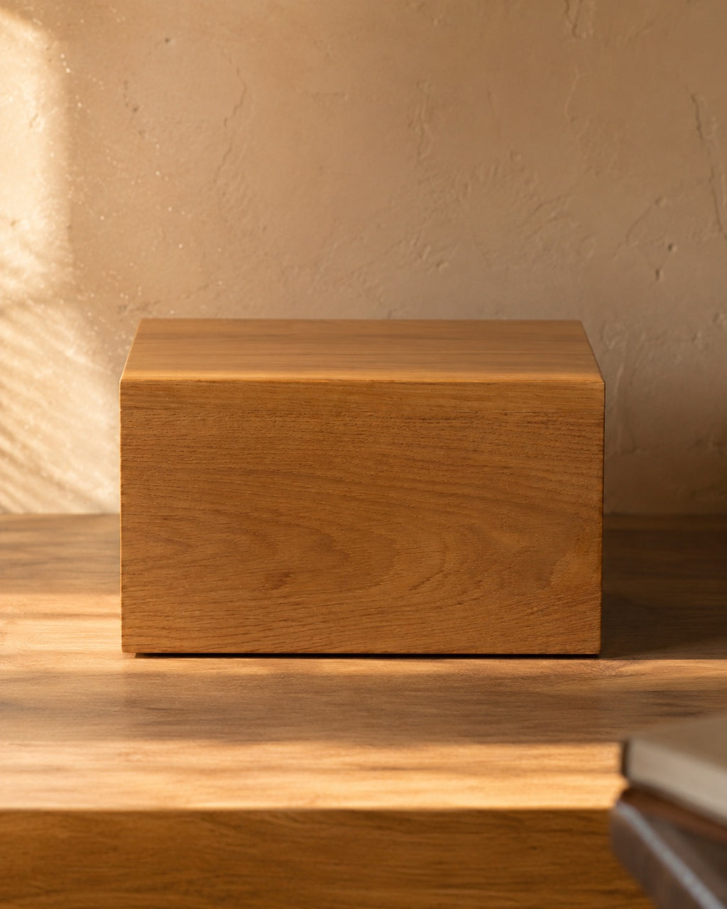 Amore Eterno Pure Oak cremation urn without engraving
